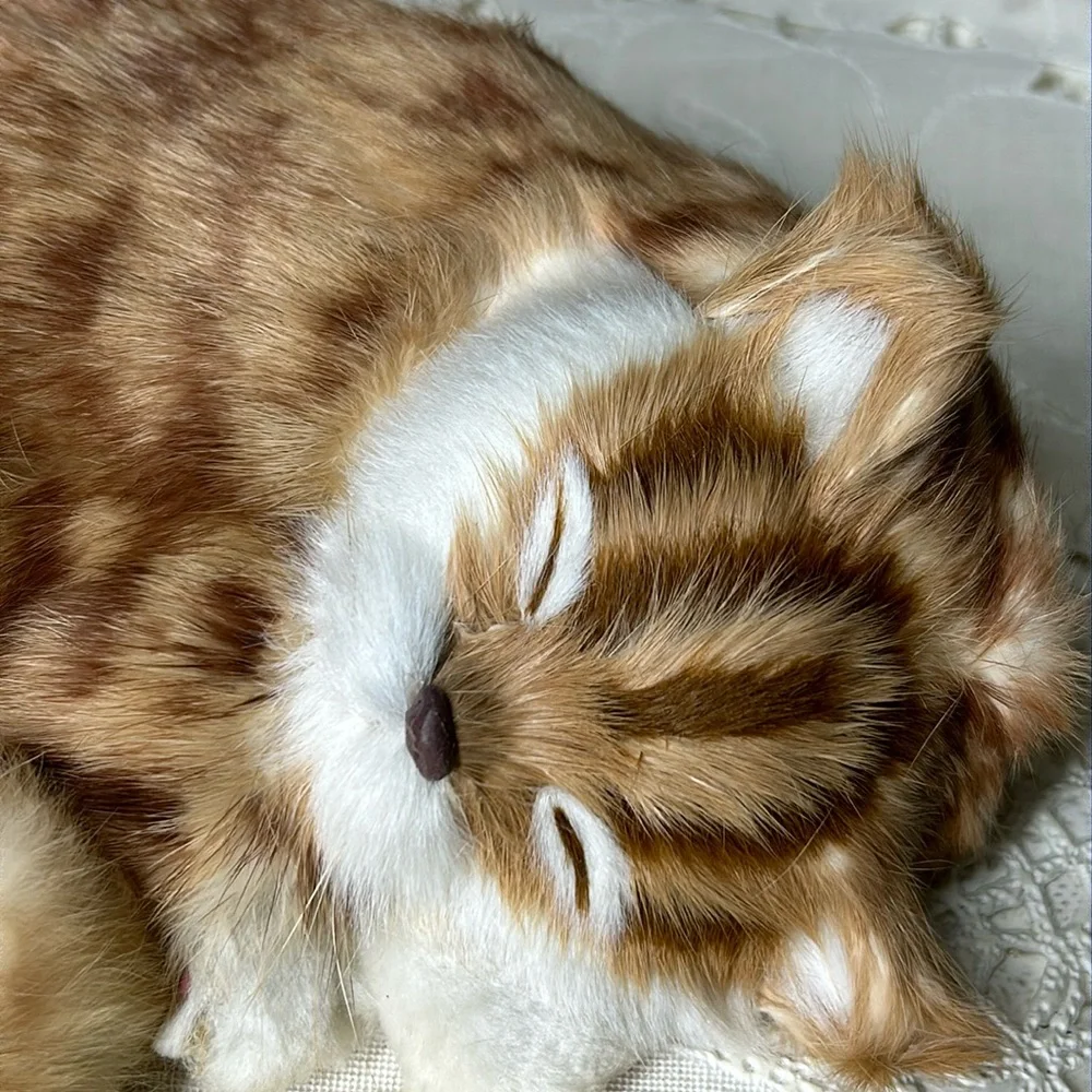 🖤NEW💕Sleeping Cat model decor with real rabbit fur - Picture 2 of 12